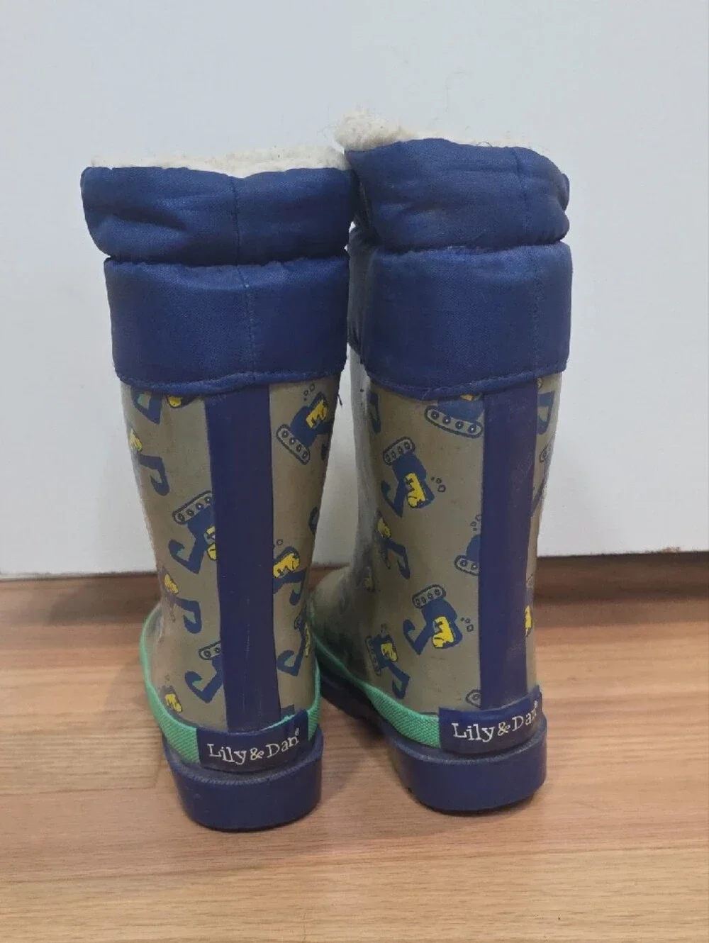 Kids Blue and Green Rain Boots with Cozy Lining
